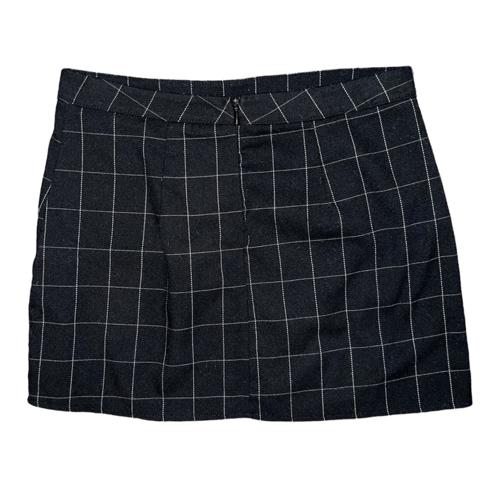 Mini Skirt - Picture 2 of 2